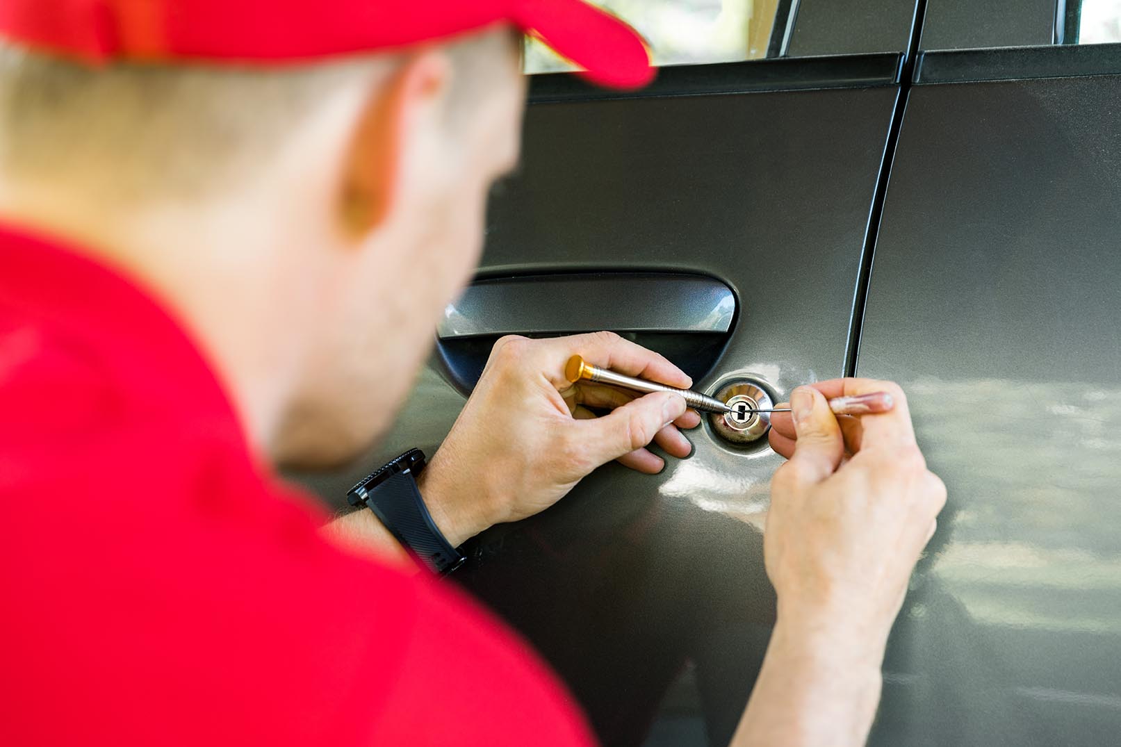 What Are the Benefits of Hiring a South Melbourne Locksmith?